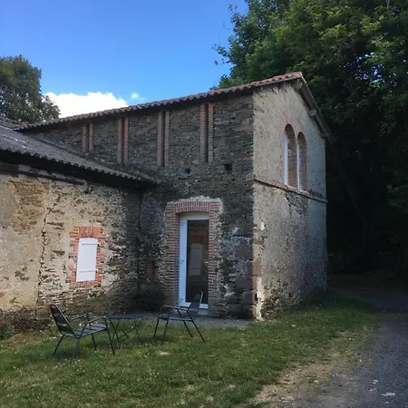 Couette-café Et à La Bernardiere
