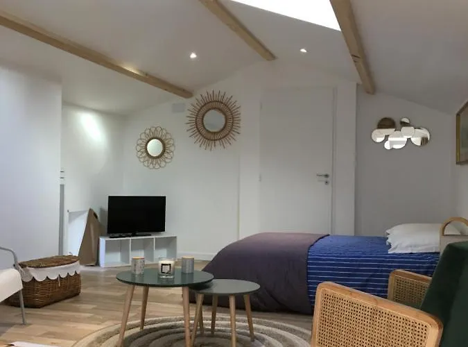 Et A La Bernardiere Bed and Breakfast Sevremoine